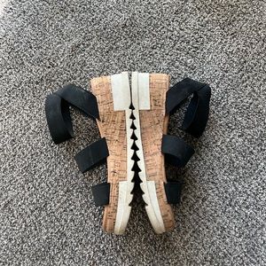 Steve Madden Platform Sandals (Size 8)